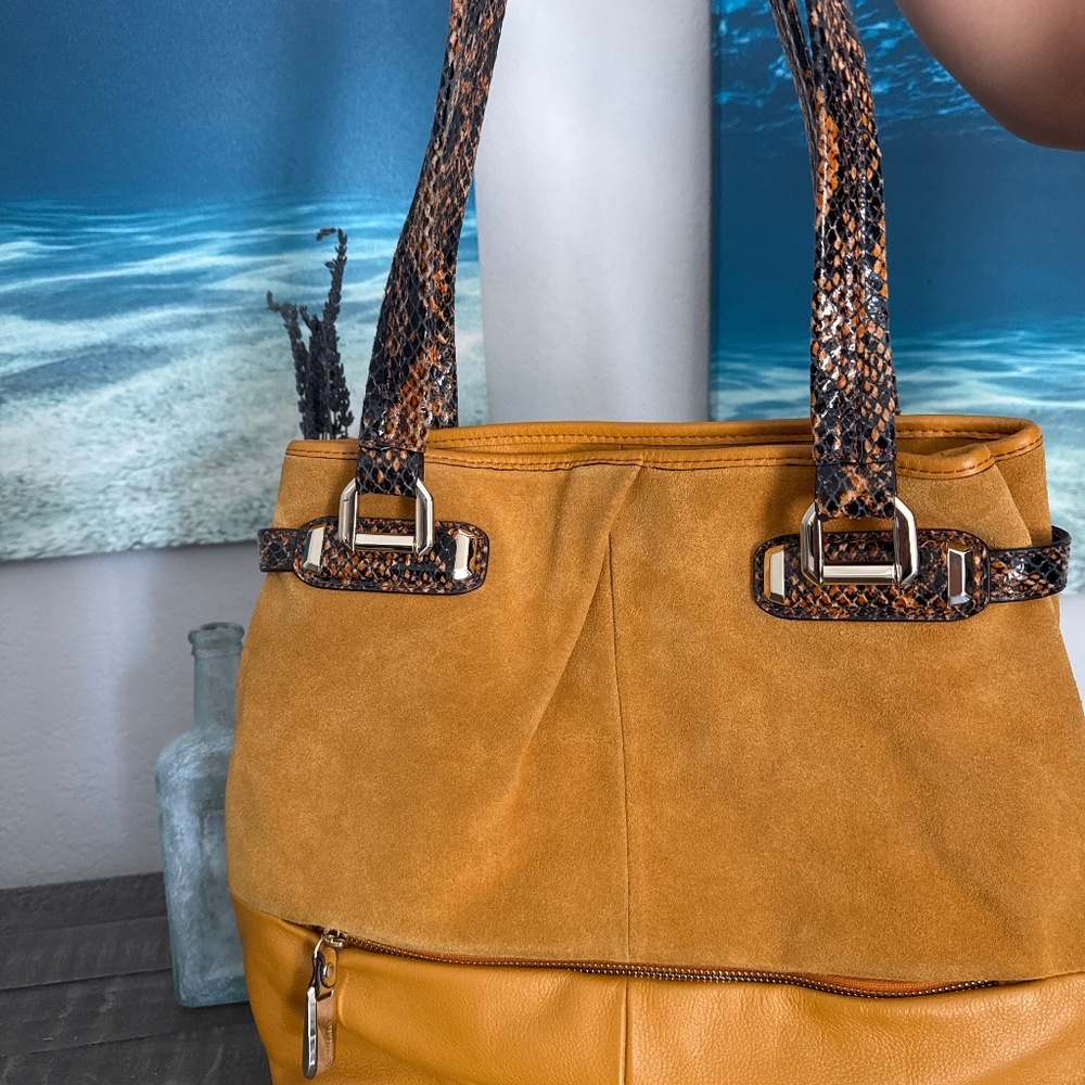 B. Makowski Leather bag